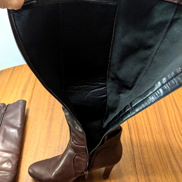 White Mountain Dark Brown Zip Up Heeled Boots With Buckle.  Size 6.  New. - Picture 8 of 11